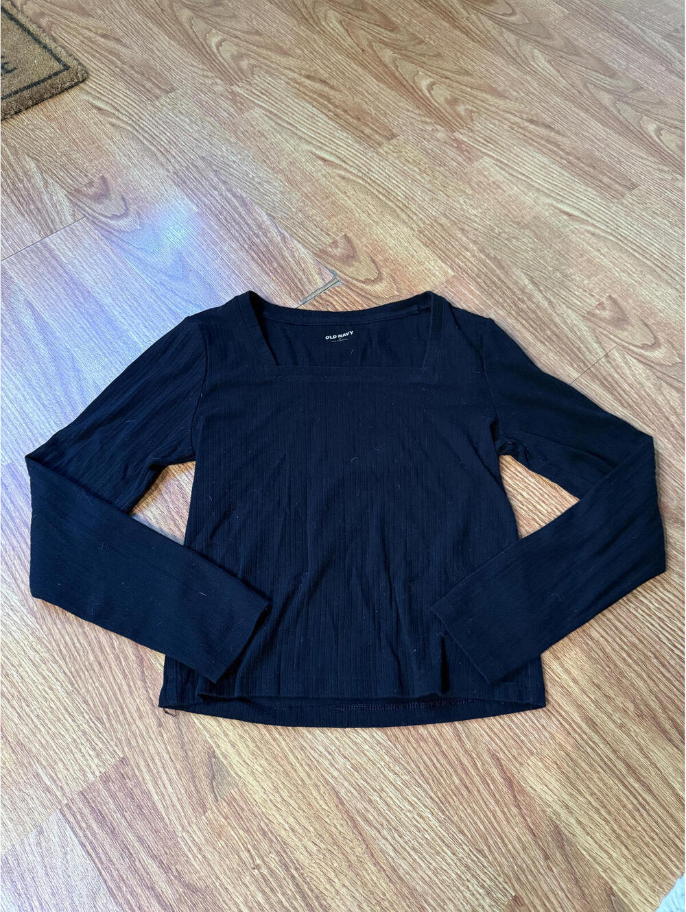 Women's Top | Long Sleeve Tee | Old Navy | Size M